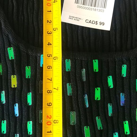 Spanner Ladies Sequence Tank Top NWT Size Medium Stretches Material - Picture 14 of 14